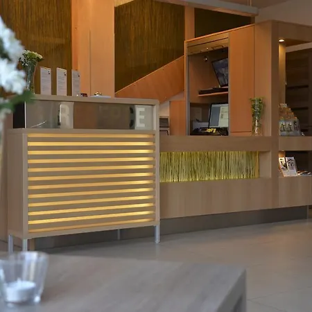 乌克兹齐酒店 酒店 4*