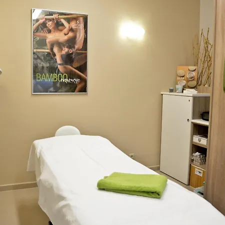 乌克兹齐酒店 酒店 特普利采