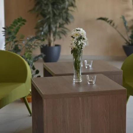 乌克兹齐酒店 4*